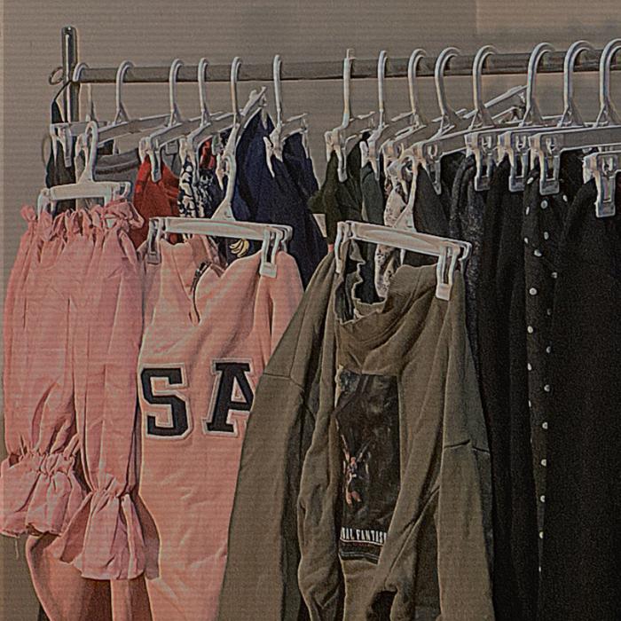 thrift crewneck