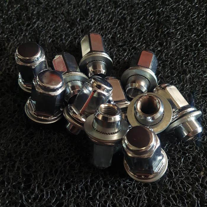 Mur Baut Roda Ori Fortuner Lug nut Yaris Lugnut Innova Reborn Venturer