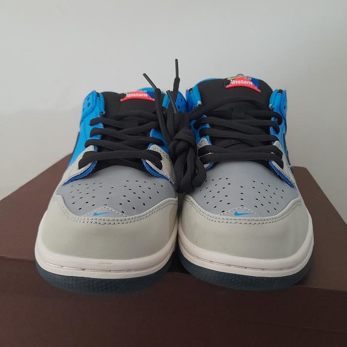 Instant Skateboard X N!KE SB Dunk Low Pro Grade 11