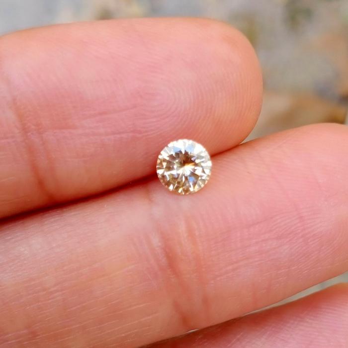 Natural light yellow diamond berlian asli Banjar kualitas bagus 0,30 c
