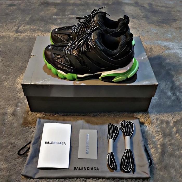 BALENCIAGA BLACK GREEN TRACK EUR 40 AUTHENTIC ORIGINAL SNEAKERS 100%