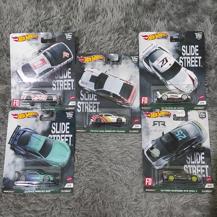 HOTWHEELS Slide Street Complete Set