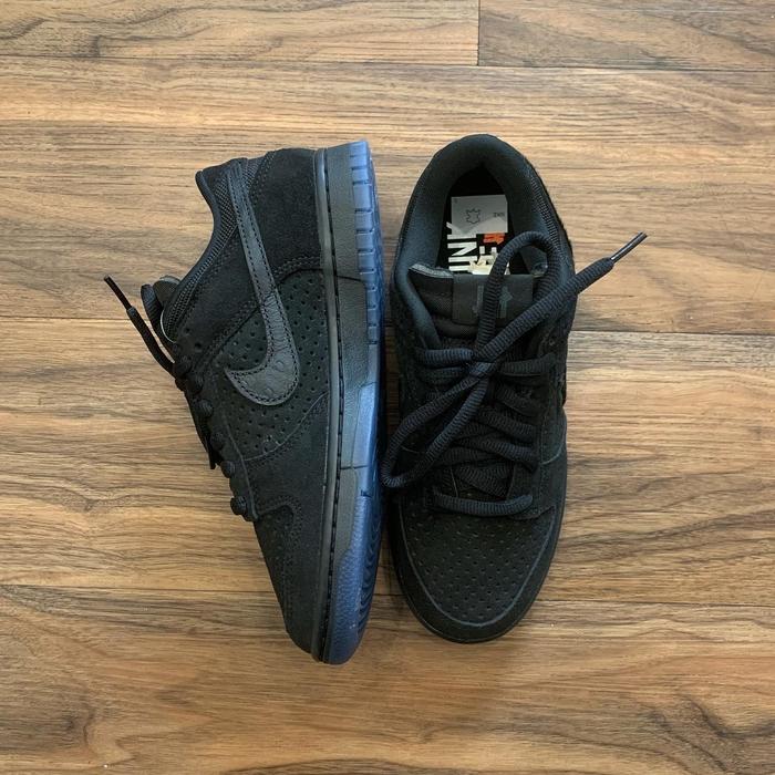 nike dunk low undefeated black