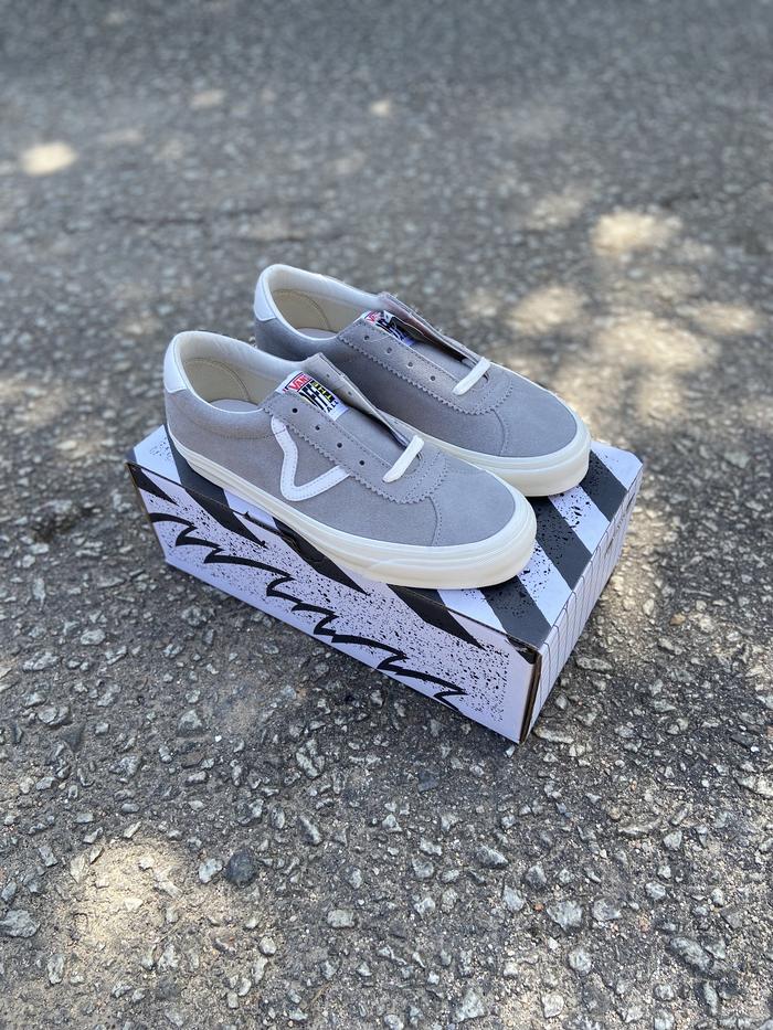 Vans Vault Epoch OG LX grey