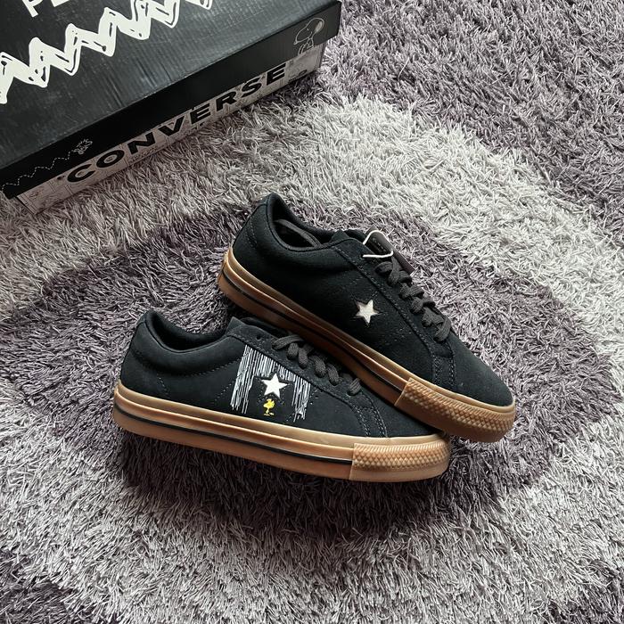 Converse One Star x Peanuts Black Honey Gum