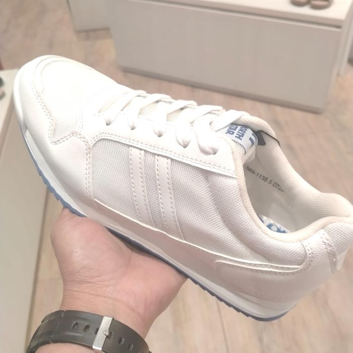 sepatu sneaker NORTH STAR wanita bata new