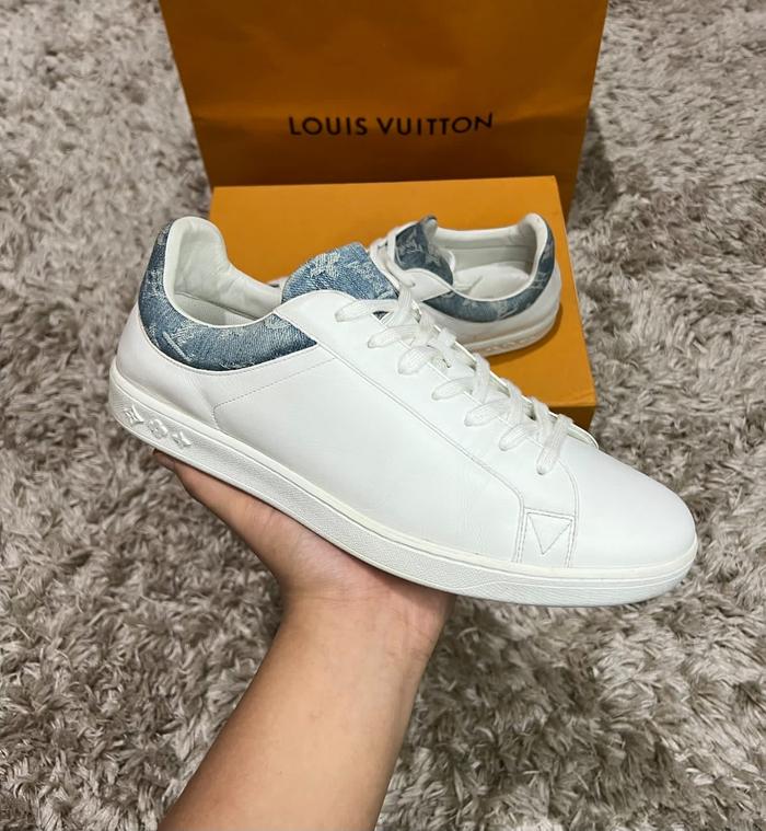 LOUIS VUITTON DENIM SNEAKERS LV 8.5 Fit Eur 43 AUTHENTIC ORIGINAL 100%