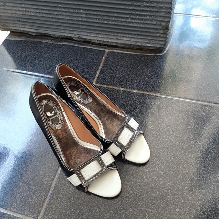 bonia heels