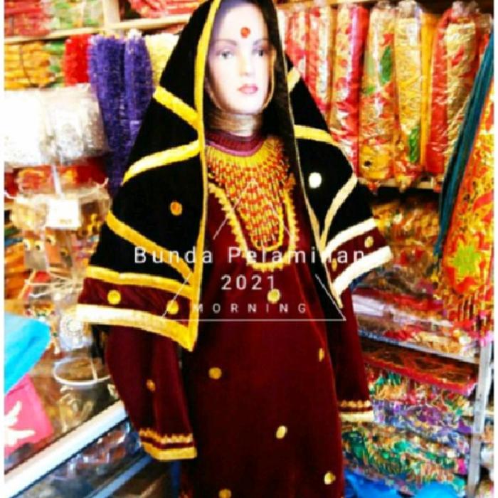 baju bundo kanduang Dan talakuang kuto gadang
