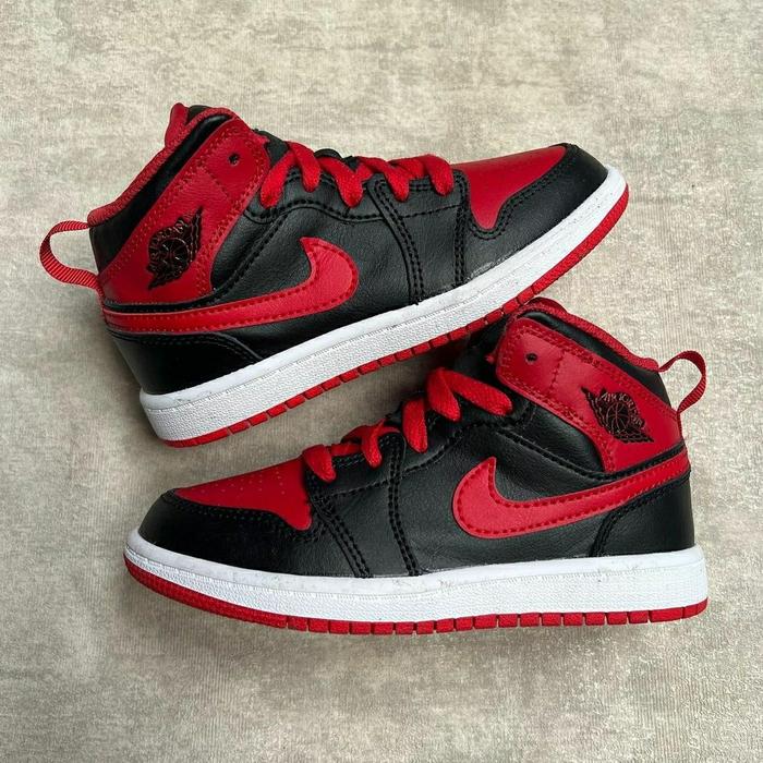 sneakers anak laki-laki Nike Air Jordan "Red/Black" Original (BNWB)