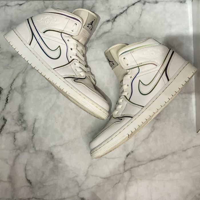 AIR JORDAN 1 MID IRIDESCENT REFLECTIVE WHITE -US 10.5W- AUTHENTIC 100%