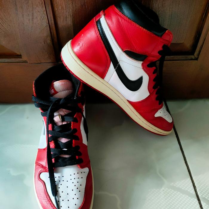 SEPATU NIKE AJ1 CHICAGO AUTH