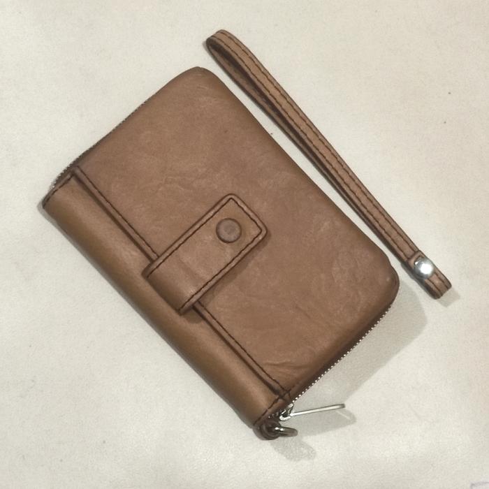 Dompet Fossil Original Medium Wallet Wristlet Preloved Brown Zip Phone