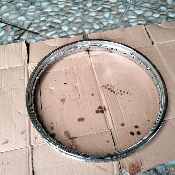 velg depan ring 18.140 RX k cb 100 bekas copotan