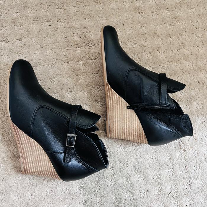 everbest shoes mini boots black high heels preloved