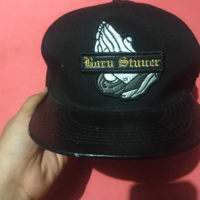 Thrifting Topi Snapback Capler Born Sinner