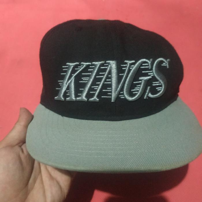 Thrifting Topi Snapback NHL LA Kings