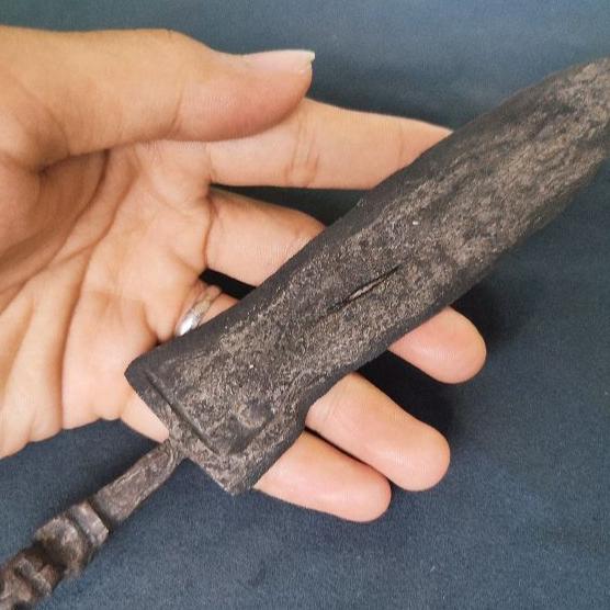 Keris Sombro Putut Pejetan Tangan Sepuh Istimewa