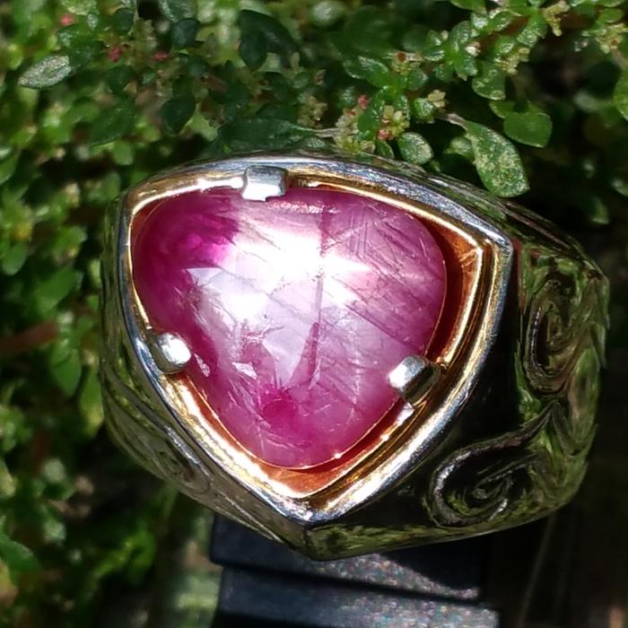 9.32ct Unheated Pinkish Red Star Ruby Burma Mogok triangle cut sharp