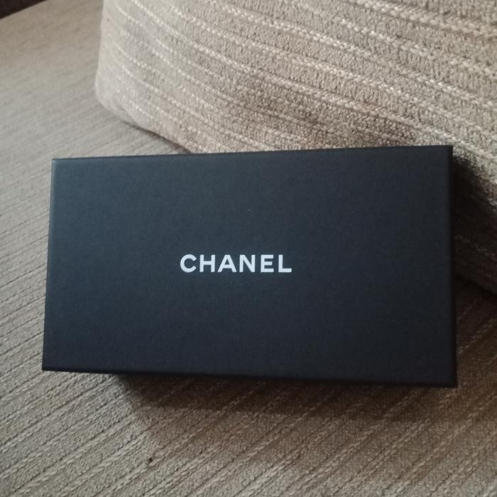 box chanel hitam