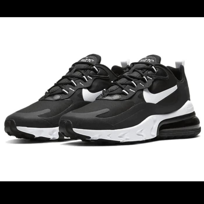NIKE AIR MAX 270 REACT BLACK WHITE