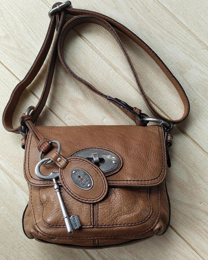 Fossil Maddox xbody flap brown