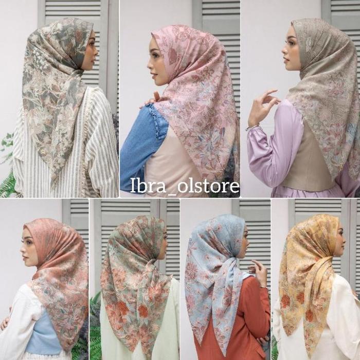 Adeline Esmee Scarf Monogram Scarf HL Premium Heavenlights