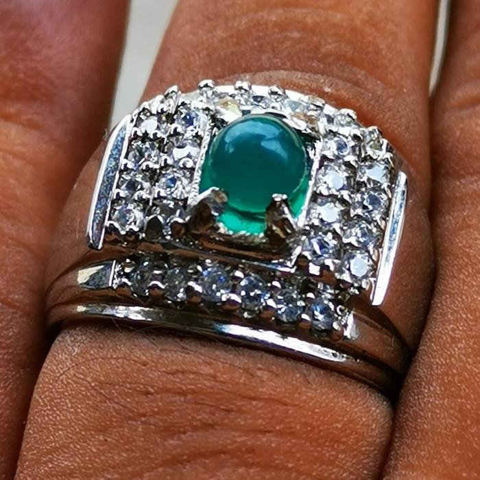 Batu asli Green mustika lipan