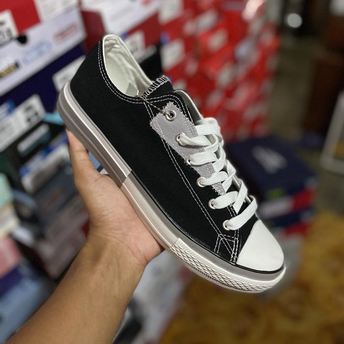 Airwalk Nester Casual Black White Original BNIB Resmi