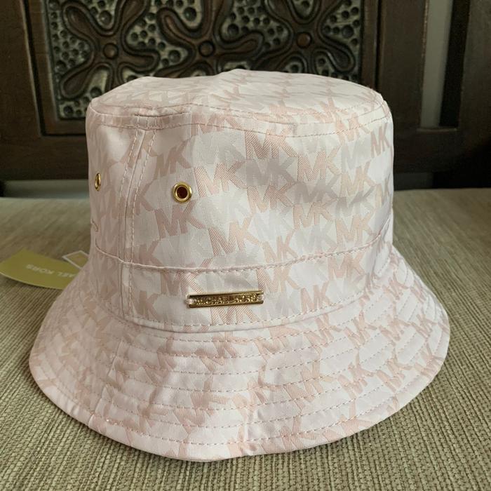 Topi Mk Monogram Pink Bucket Hat
