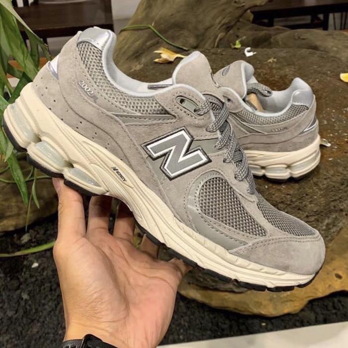 New Balance 2002R Marblehead