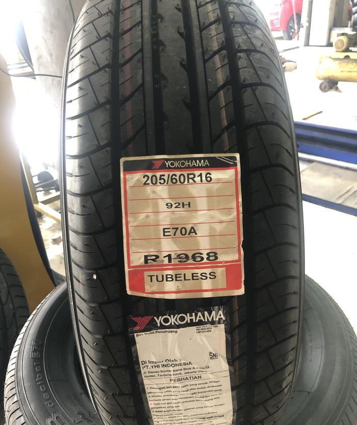 Ban Mobil Yokohama 205/60 r16 E70A 205 60 16 DB decible E70 Voxy