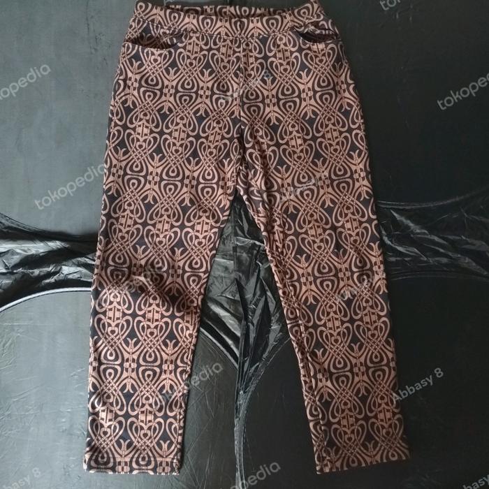 Celana Panjang / Legging Wanita Moin