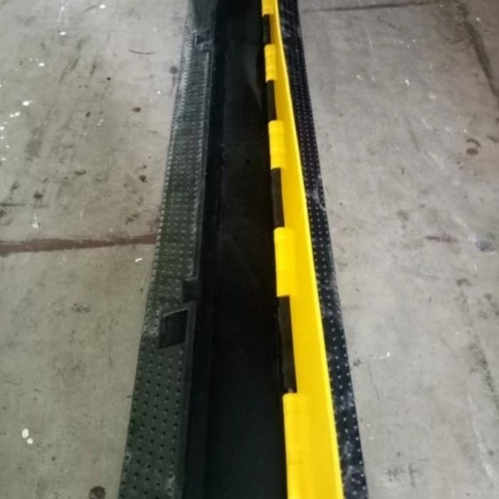Speed Bump / Polisi Tidur - Cable Protector 1 Line