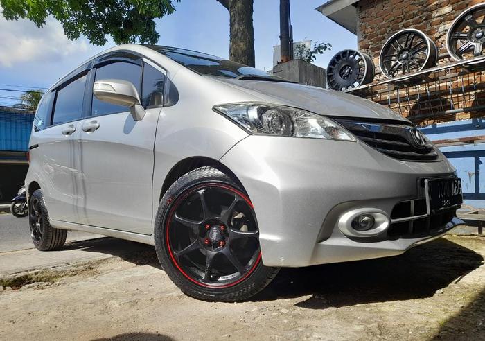 modifikasi velg mobil honda freed pakai velg hsr ring 17 sebunsuta