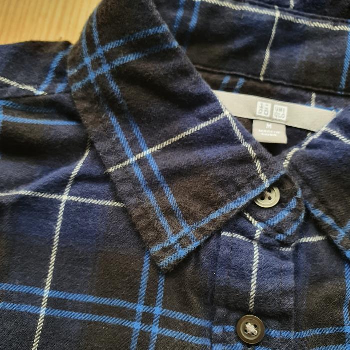 flanel uniqlo second kemeja