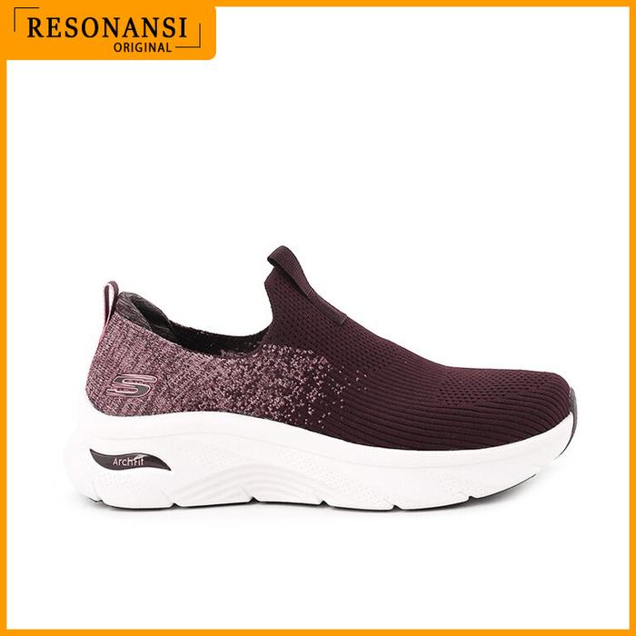 SEPATU WANITA TERBARU SKECHERS ORIGINAL SLIP ON ARCH FIT D'LUX MERAH