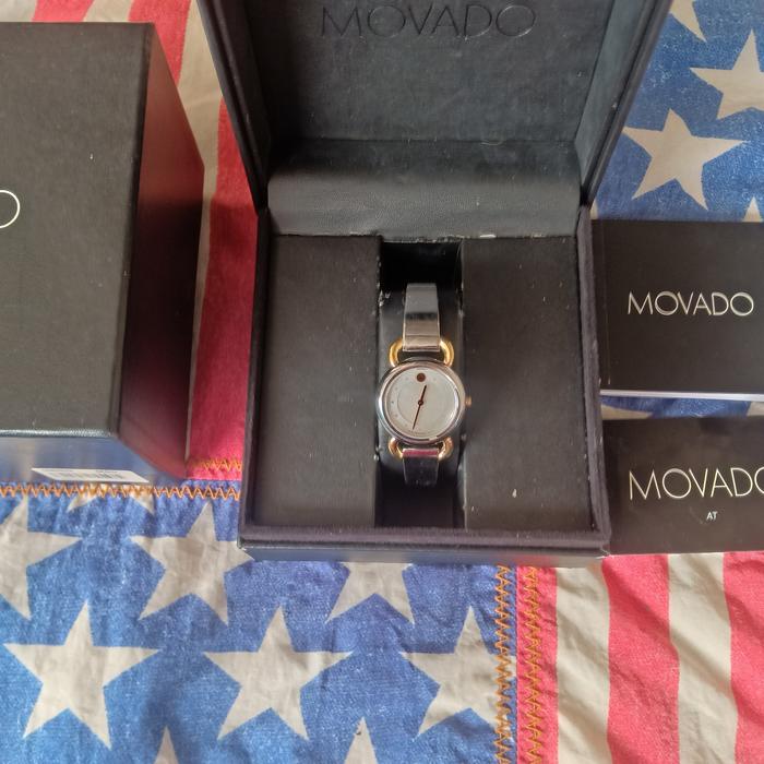 jam tangan wanita Movado