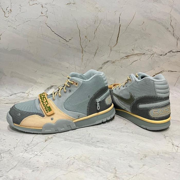 NIKE AIR TRAINER TRAVIS SCOTT GREY HAZE