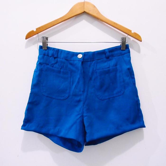 DI008 SIZE M HOTPANTS CELANA PENDEK WANITA IMPORT SECOND PRELOVED