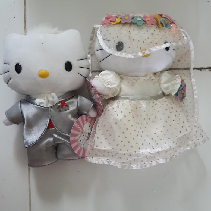 Hello kitty pengantin sepasang mcd