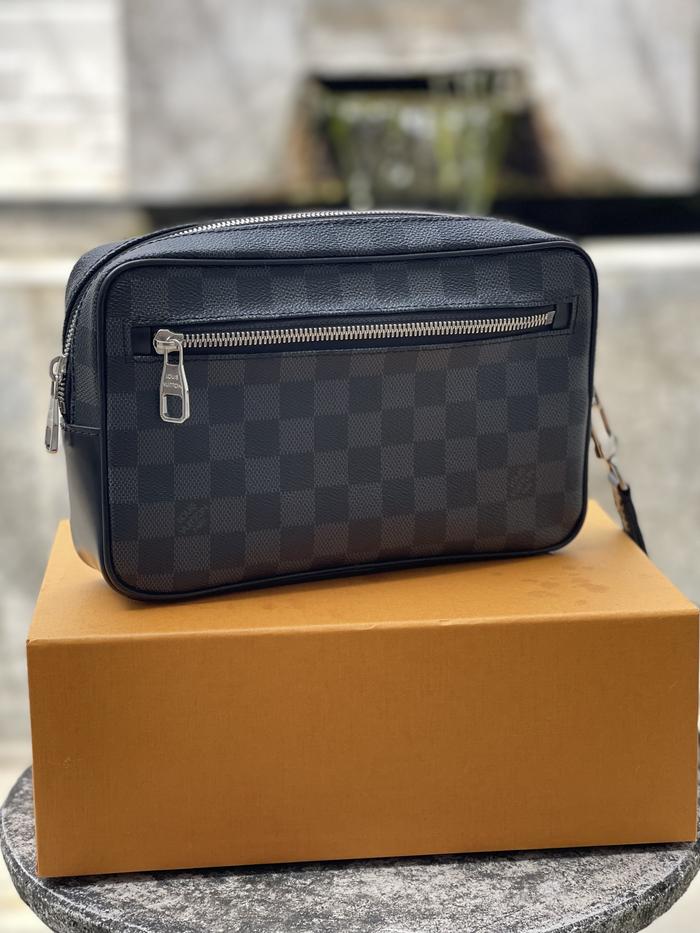 Louis vuitton kasai damier clutch