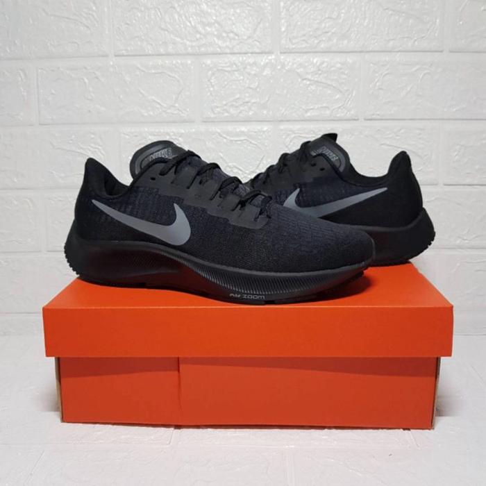 Sepatu Sneakers Nike Zoom Pegasus 37 Turbo Full Black