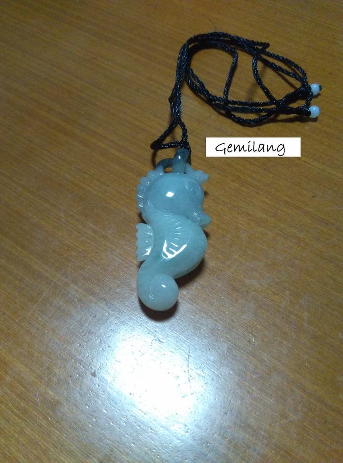 Giok Asli Bersertifikat - Liontin Kuda Laut / Sea Horse