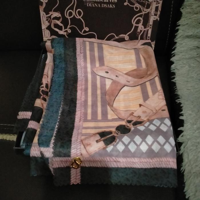 buttonscarves preloved chain 2