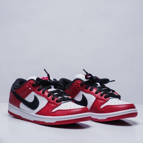 SEPATU NIKE SB DUNK LOW J-PACK CHICAGO