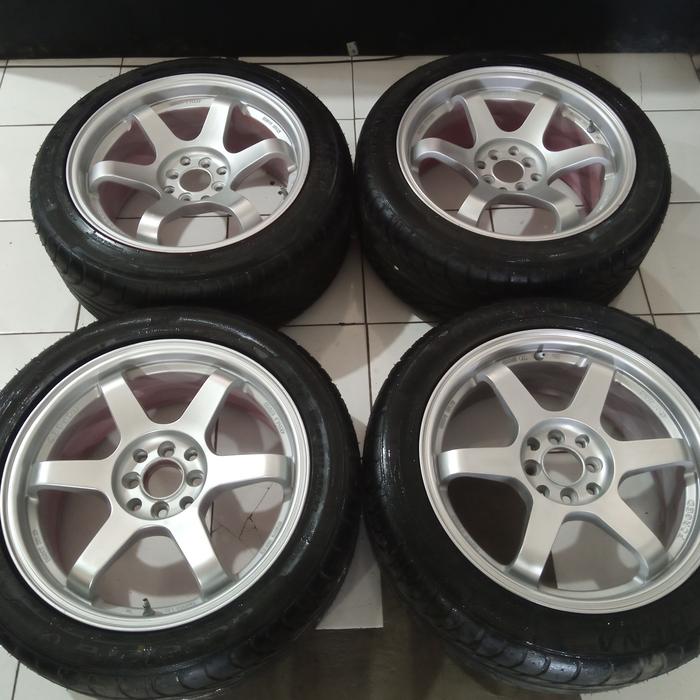 velg te37 ring 17 pcd 8x100/114,3 + ban second avanza livina