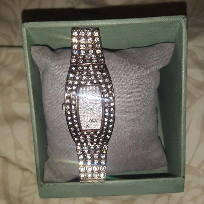 jam impor preloved