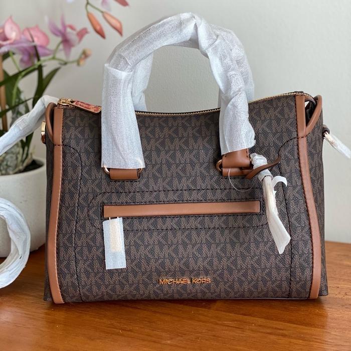 TAS WANITA MK KORS CARINE MEDIUM SATCHEL BAG SIGNATURE BROWN