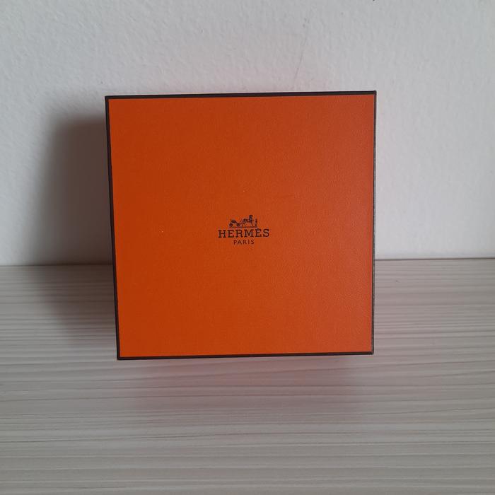 Box hermes authentic / kotak perhiasan hermes original 1 set